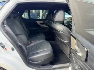 2023 Lexus LS