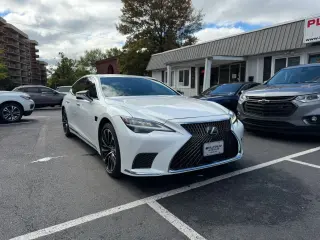 2023 Lexus LS