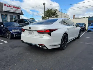2023 Lexus LS