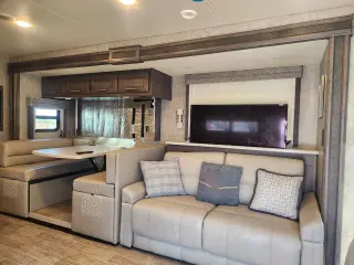 Chasis de autocaravana Ford 2020