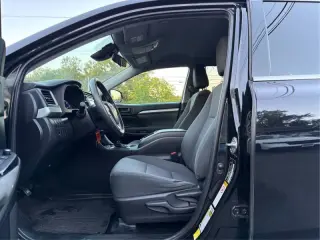 Toyota Highlander 2019