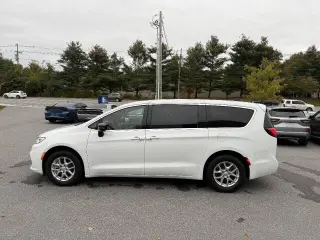 2025 Chrysler Pacifica