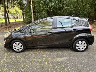 2016 Toyota Prius c