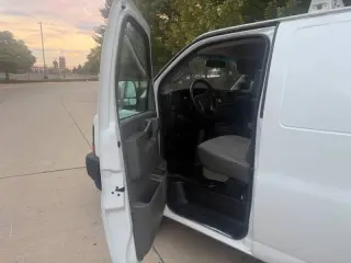 Chevrolet Express 2017