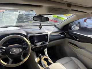 2018 GMC Acadia