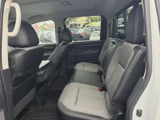 2017 Nissan Titan