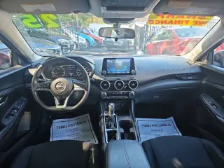 Nissan Sentra del año 2025