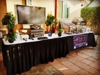 APA'S KITCHEN BUFFET