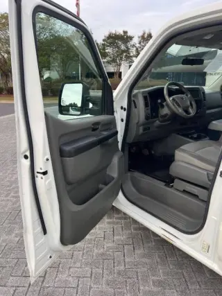 Nissan NV 2019