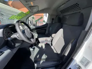 2015 Nissan NV200