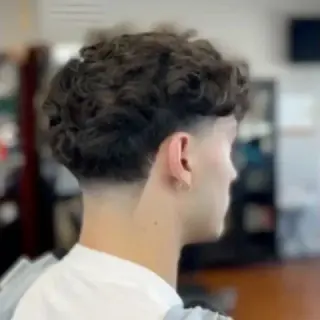 Luce Impecable 21 Barber Shop