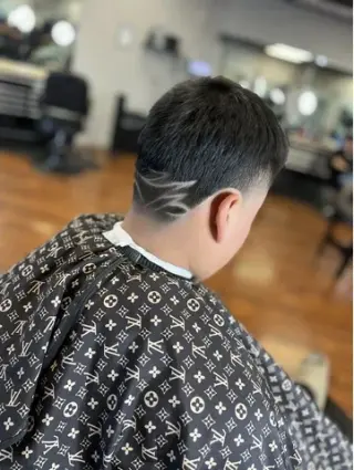 Luce Impecable 21 Barber Shop