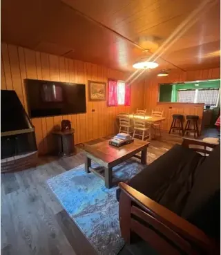 ¡CASA EN IDYLLWILD DISPONIBLE!