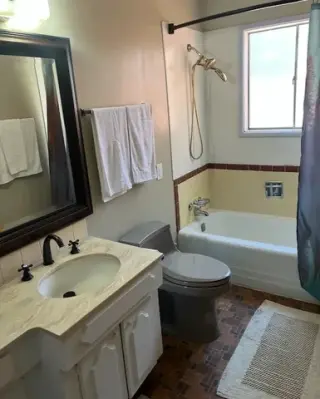 ¡CASA EN IDYLLWILD DISPONIBLE!