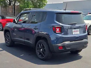 Jeep Renegade 2023 4x4 Latitude 4dr SUV