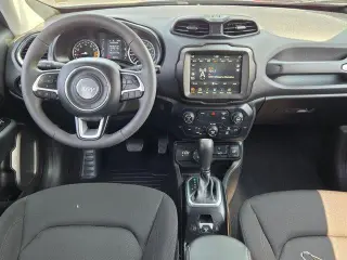 Jeep Renegade 2023 4x4 Latitude 4dr SUV