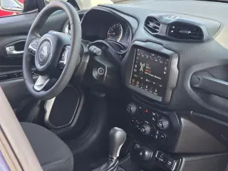 Jeep Renegade 2023 4x4 Latitude 4dr SUV