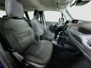 Jeep Renegade 2019 Latitude 4dr SUV