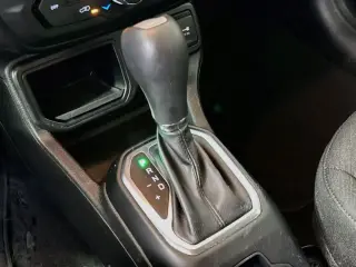 Jeep Renegade 2019 Latitude 4dr SUV