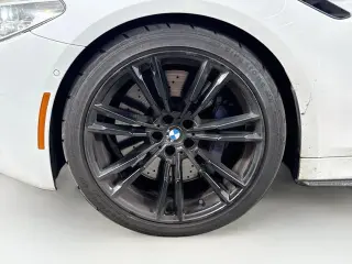 BMW M5 2018 AWD 4dr Sedán
