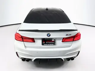BMW M5 2018 AWD 4dr Sedán