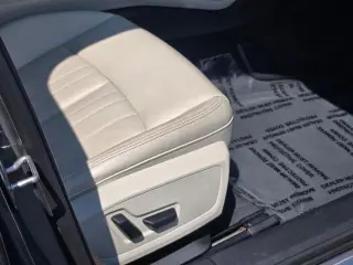 Audi A6 2024 AWD quattro Premium Plus 55 TFSI 4dr Sedán