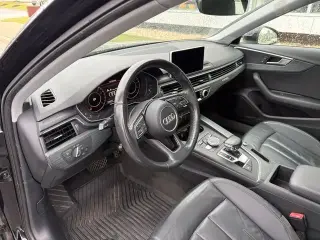 Audi A4 2018 AWD 2.0T quattro Premium Plus 4dr Sedan 7A con selección de verano de Audi