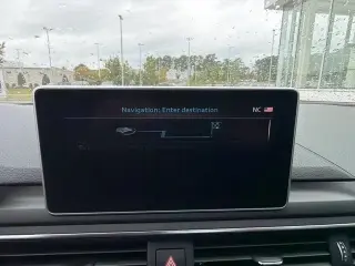 Audi A4 2018 AWD 2.0T quattro Premium Plus 4dr Sedan 7A con selección de verano de Audi