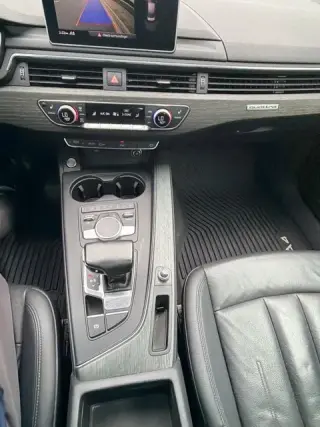 Audi A4 2018 AWD 2.0T quattro Premium Plus 4dr Sedan 7A con selección de verano de Audi