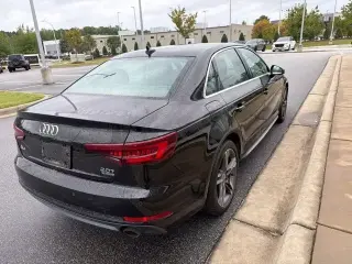 Audi A4 2018 AWD 2.0T quattro Premium Plus 4dr Sedan 7A con selección de verano de Audi