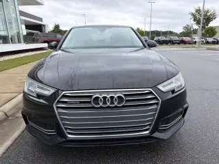 Audi A4 2018 AWD 2.0T quattro Premium Plus 4dr Sedan 7A con selección de verano de Audi