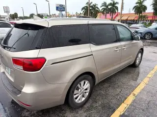 Kia Sedona 2015 LX 4dr Mini-Van