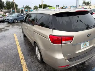 Kia Sedona 2015 LX 4dr Mini-Van