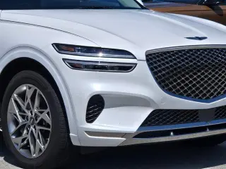 Genesis GV70 2025 AWD 2.5T Standard 4dr SUV