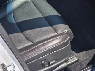 Genesis GV70 2025 AWD 2.5T Standard 4dr SUV