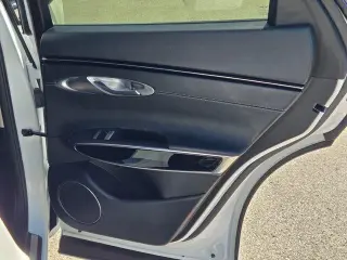 Genesis GV70 2025 AWD 2.5T Standard 4dr SUV