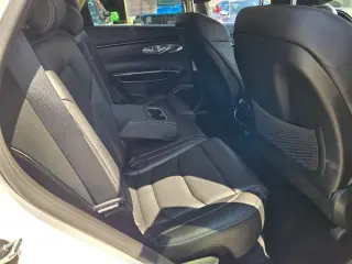 Genesis GV70 2025 AWD 2.5T Standard 4dr SUV