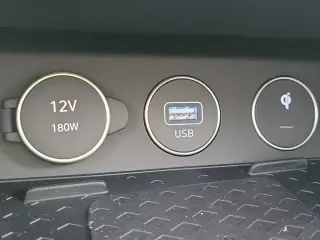 Genesis G70 2026 2.5T Prestige 4dr Sedán
