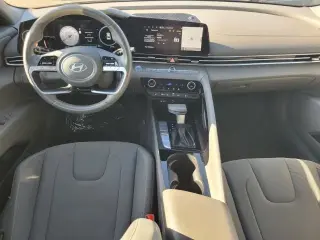 Hyundai ELANTRA 2025 SEL Convenience 4dr Sedán