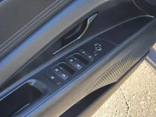 Hyundai ELANTRA 2025 SEL Sport 4dr Sedán