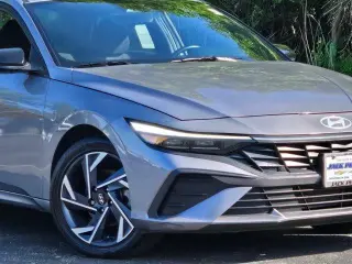 Hyundai ELANTRA 2025 SEL Sport 4dr Sedán