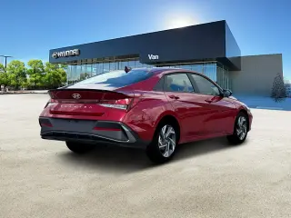 Hyundai ELANTRA 2025 SEL Sport 4dr Sedán