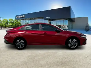 Hyundai ELANTRA 2025 SEL Sport 4dr Sedán