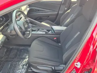 Hyundai ELANTRA 2025 SEL Sport 4pt Sedán