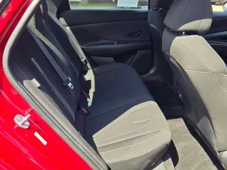 Hyundai ELANTRA 2025 SEL Sport 4pt Sedán