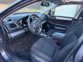 Subaru Legacy 2015