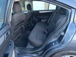 Subaru Legacy 2015