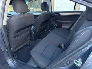 Subaru Legacy 2015
