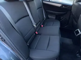 Subaru Legacy 2015