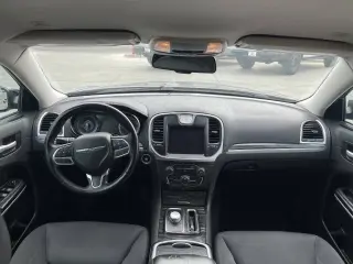 Chrysler 300 2020